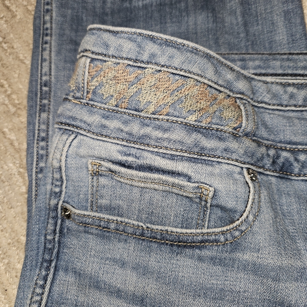 WHBM High Rise Jeans - Picture 3 of 7